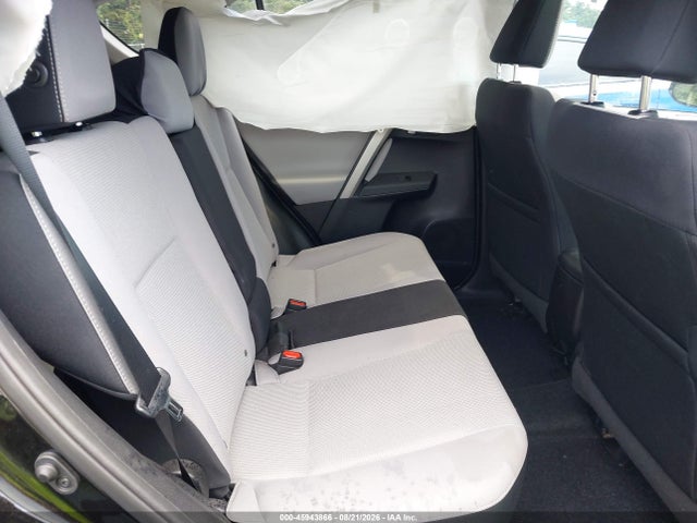 2017 TOYOTA RAV4 XLE 8