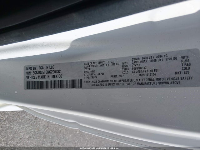 2022 RAM 1500 CLASSIC SLT 4X4 8' BOX 9