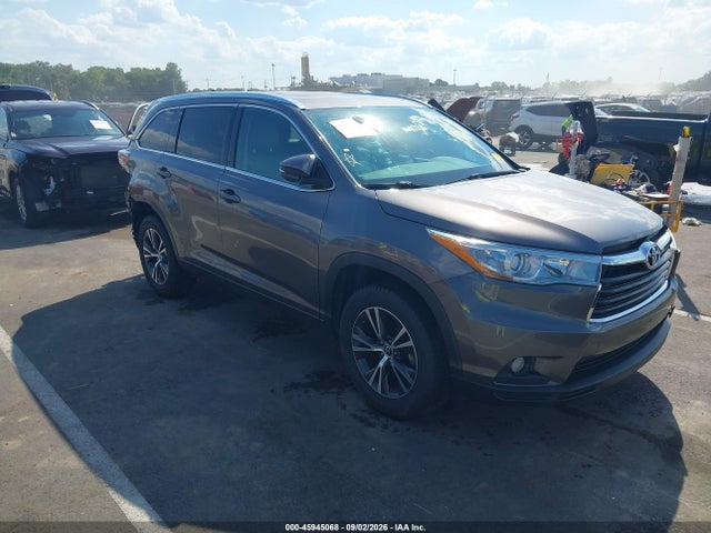 2016 TOYOTA HIGHLANDE XLE V6