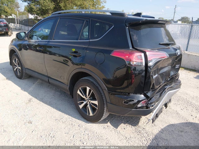2018 TOYOTA RAV4 XLE 3