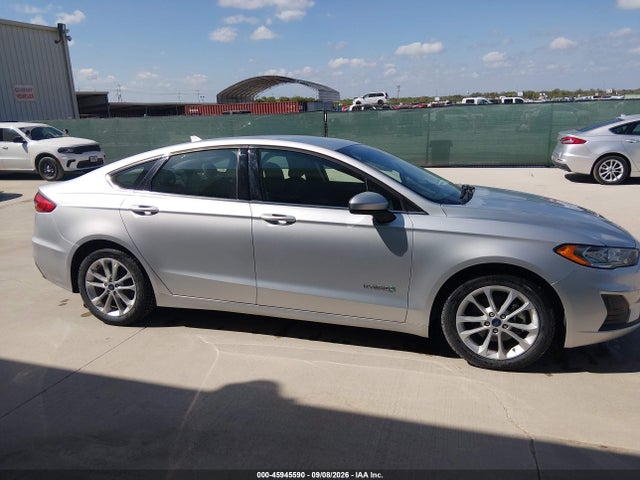 2019 FORD FUSION HYBRID SE 14