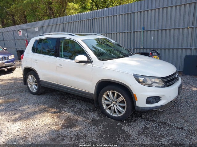 2016 VOLKSWAGEN TIGUAN SE