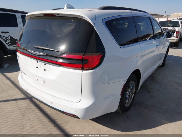 2022 CHRYSLER PACIFICA TOURING 4