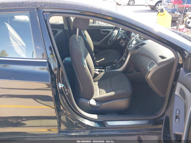 صورة 5 لـ 2015 Hyundai ELANTRA SE