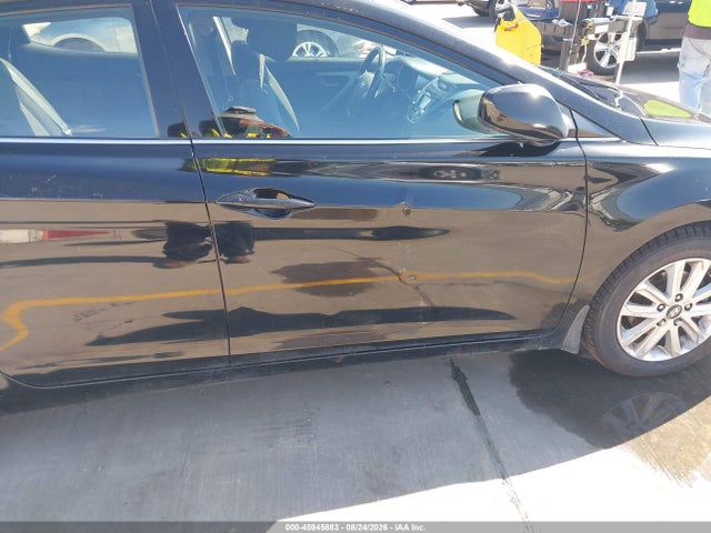صورة 6 لـ 2015 Hyundai ELANTRA SE