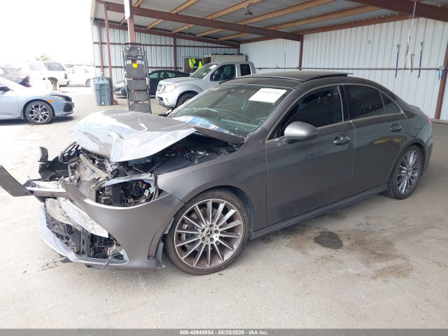 2019 MERCEDES-BENZ A 220 2
