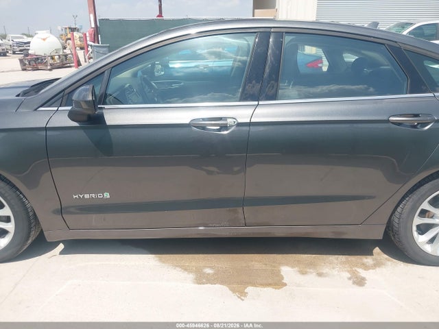 2019 FORD FUSION HYBRID SE 16