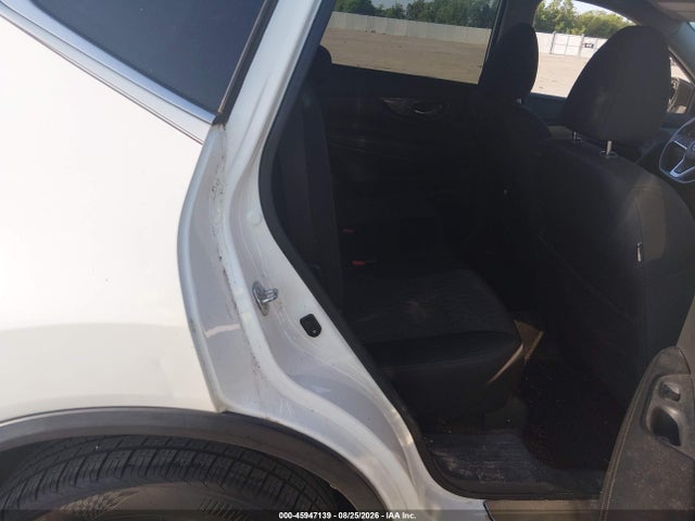 2018 NISSAN ROGUE SV 8