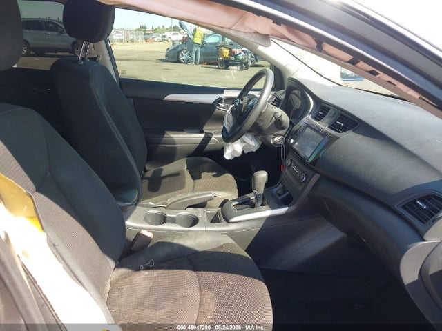 2019 Nissan SENTRA S 照片 5