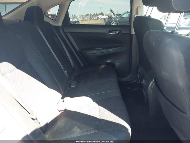2019 Nissan SENTRA S 照片 8