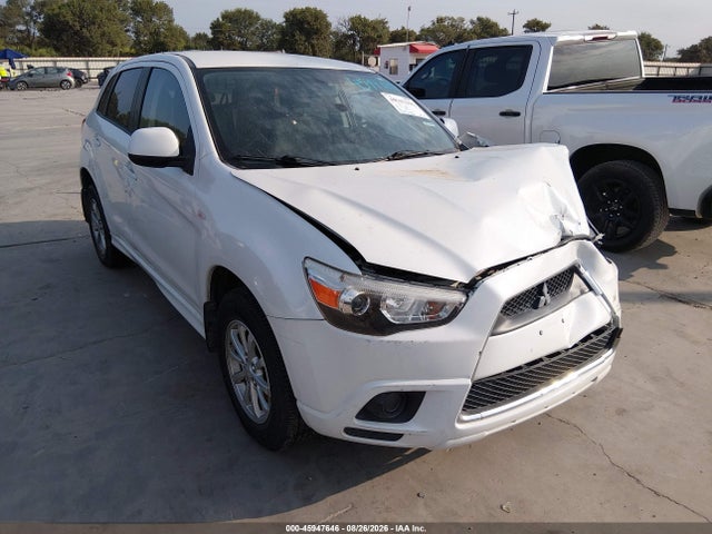 2012 MITSUBISHI OUTLANDER ES