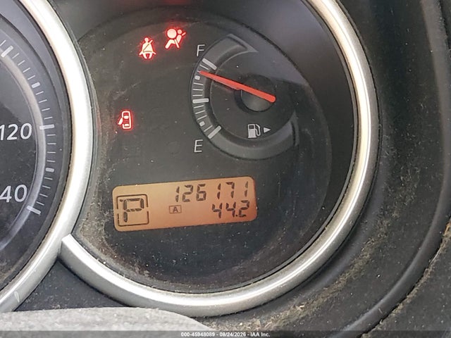 2010 Nissan VERSA 1.8SL — фото 16