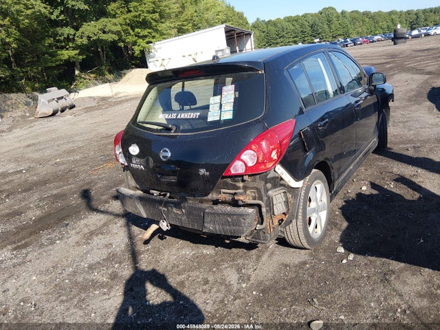 2010 Nissan VERSA 1.8SL — фото 4