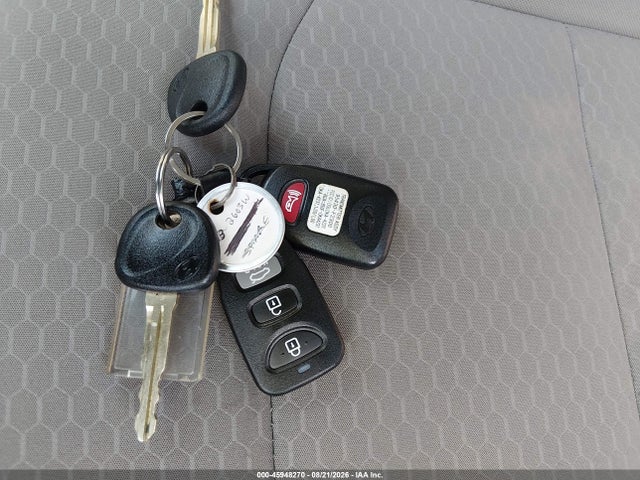 2019 HYUNDAI ELANTRA SE 11