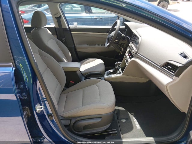2019 HYUNDAI ELANTRA SE 5