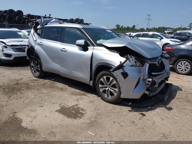2020 TOYOTA HIGHLANDE XLE