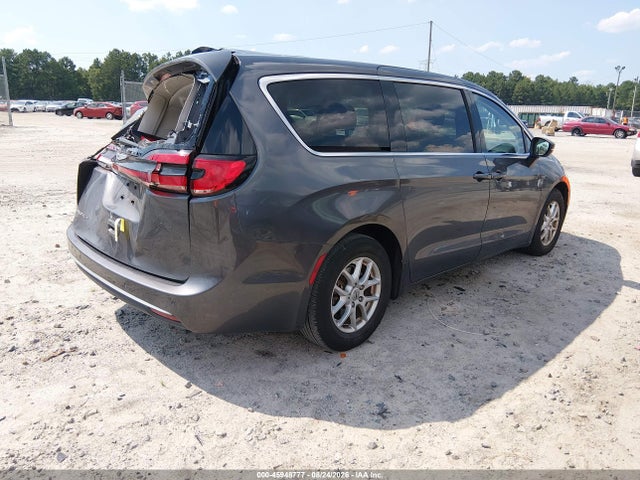 2023 CHRYSLER PACIFICA TOURING L 4