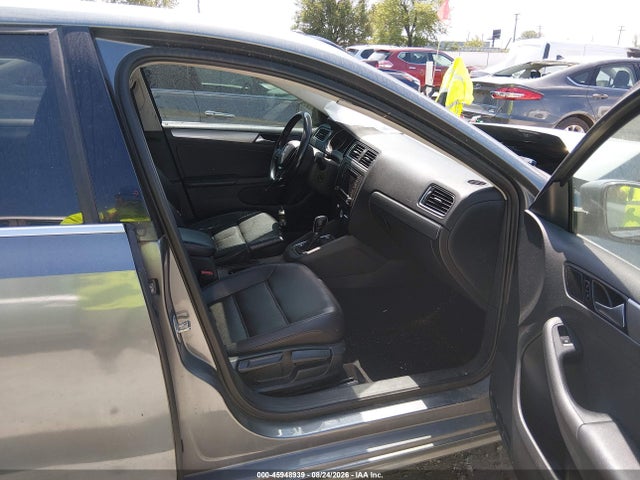 صورة 5 لـ 2017 Volkswagen JETTA 1.4T SE