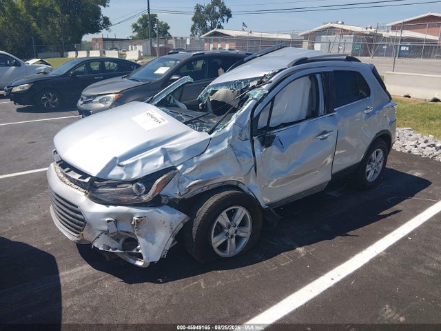 2017 CHEVROLET TRAX LT 2