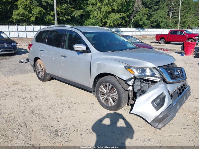 2017 NISSAN PATHFINDE SL