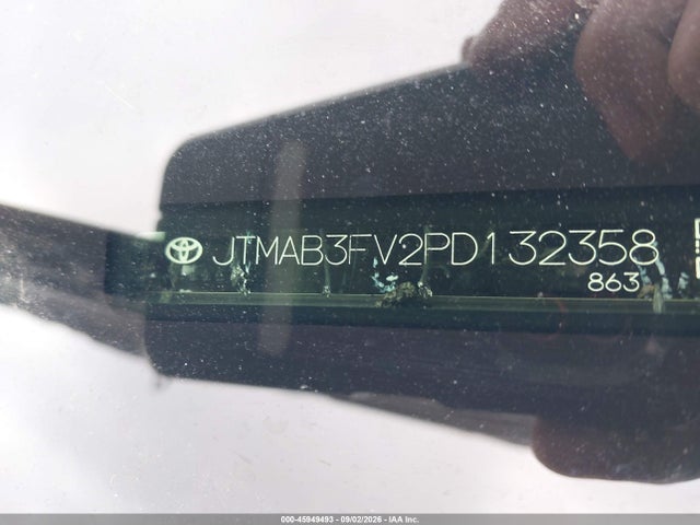 2023 TOYOTA RAV4 PRIME SE 9