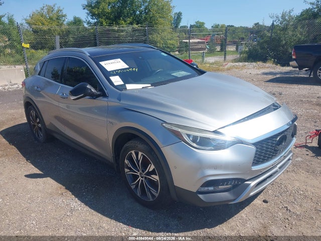 2017 INFINITI QX30 PREMIUM