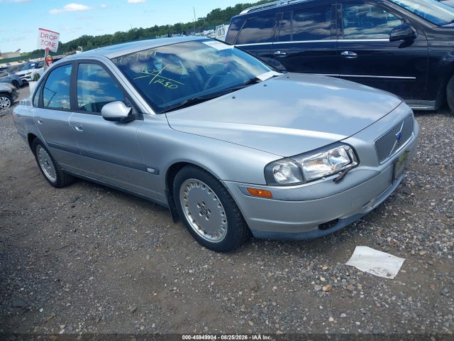 2001 VOLVO S80 