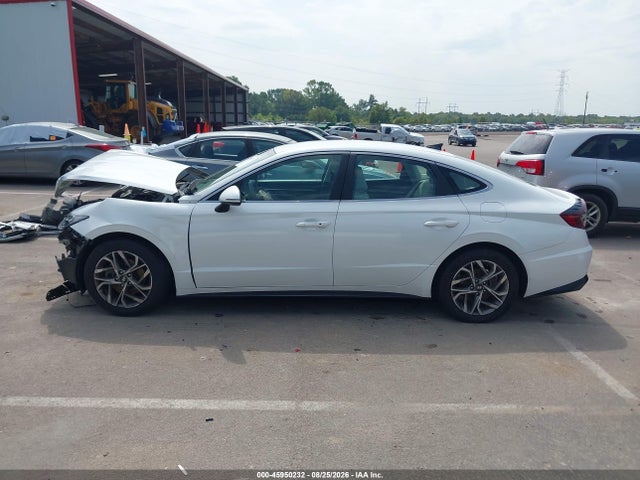 2021 HYUNDAI SONATA SEL 14