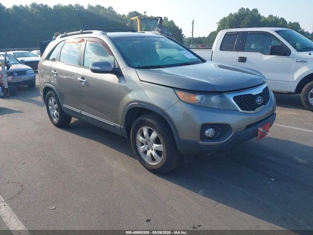 2013 KIA SORENTO LX