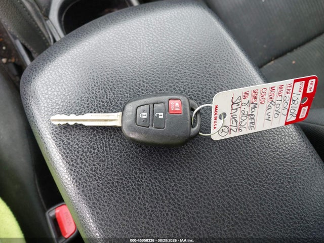 2017 TOYOTA RAV4 LE 11