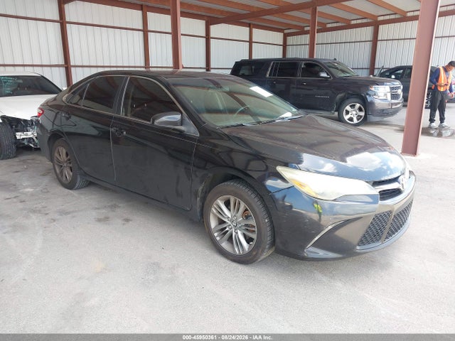 2015 TOYOTA CAMRY SE