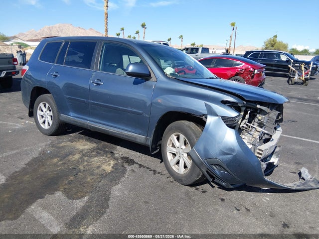 2013 TOYOTA HIGHLANDE 
