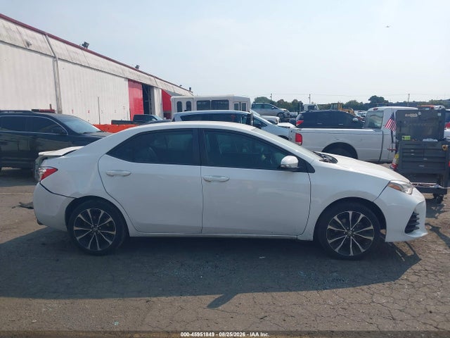 2019 TOYOTA COROLLA SE 13