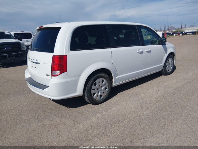 2018 DODGE GRAND CARAVAN SE 4