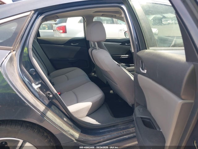 صورة 8 لـ 2018 Honda CIVIC EX-T