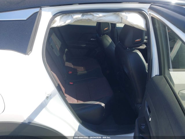 2026 NISSAN KICKS SR 8
