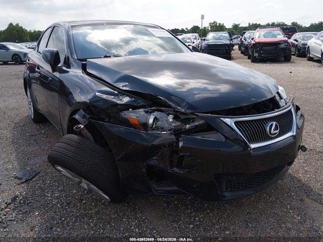 2013 LEXUS IS 