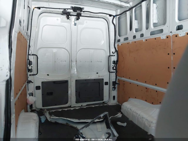 2017 NISSAN NV CARGO NV2500 HD SV V6 8