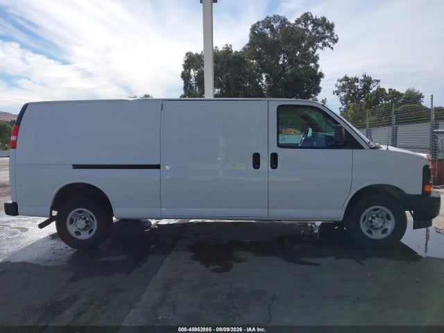 2017 CHEVROLET EXPRESS 3500 WORK VAN 17