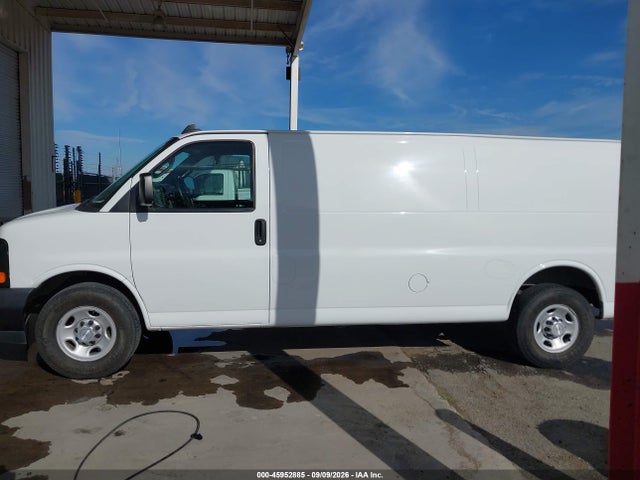 2017 CHEVROLET EXPRESS 3500 WORK VAN 18