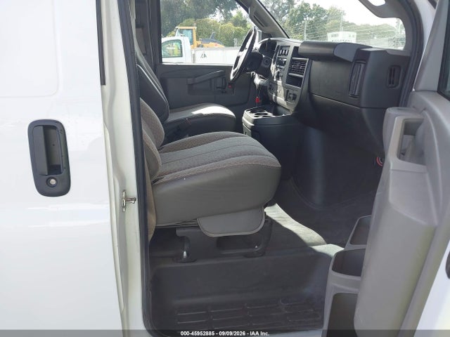 2017 CHEVROLET EXPRESS 3500 WORK VAN 5