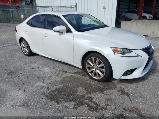 2016 LEXUS IS 