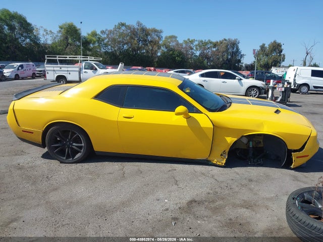 2017 DODGE CHALLENGER SXT 14