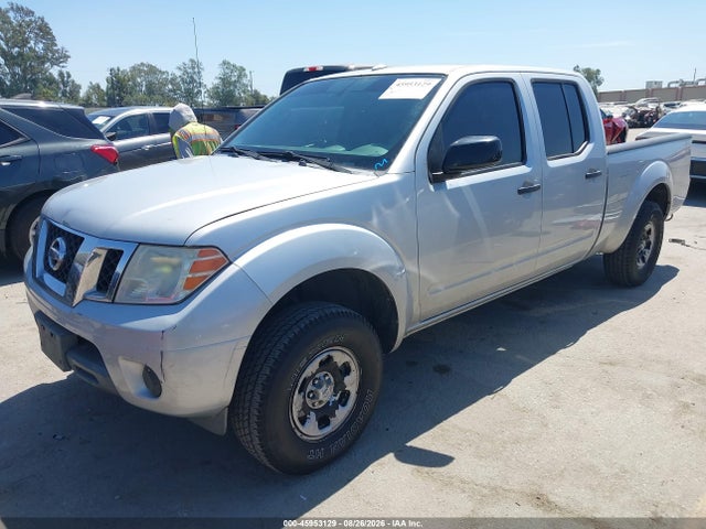 2013 Nissan FRONTIER SV 照片 2