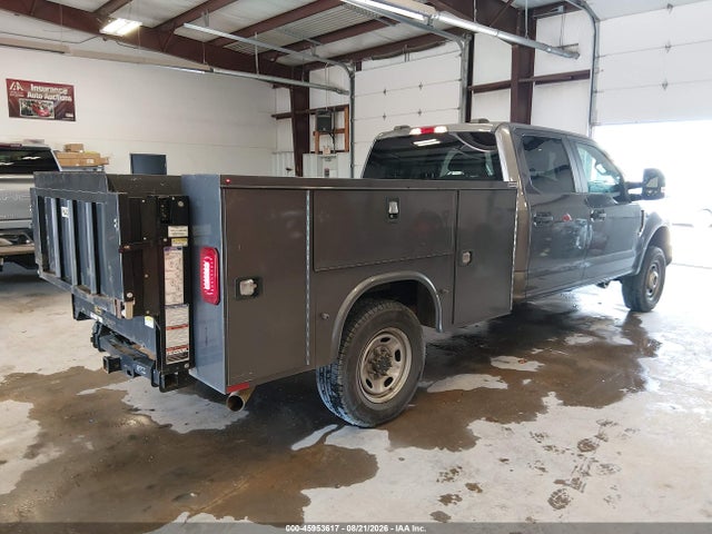 2022 FORD F-350 XL 4