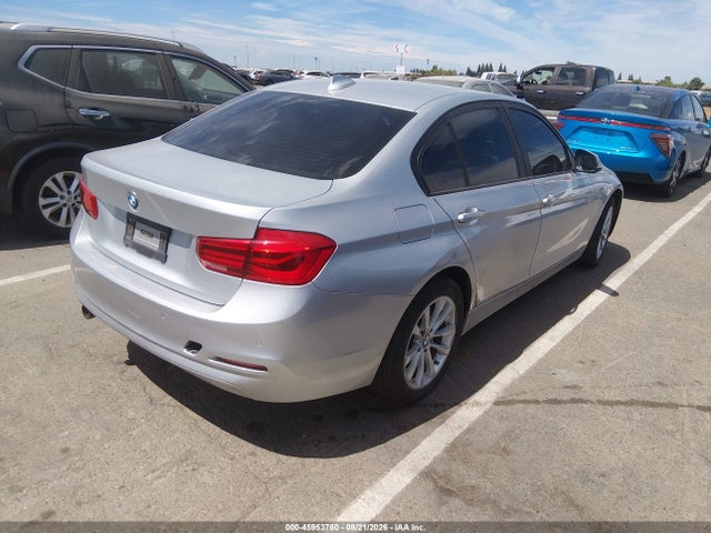 صورة 4 لـ 2017 BMW 320I XDRIVE