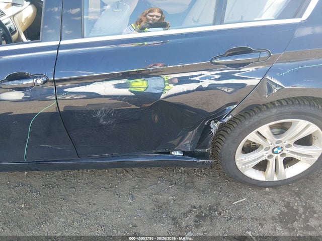 صورة 6 لـ 2017 BMW 330I XDRIVE