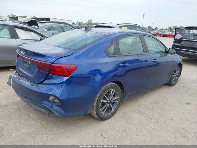 2023 KIA FORTE LXS 4