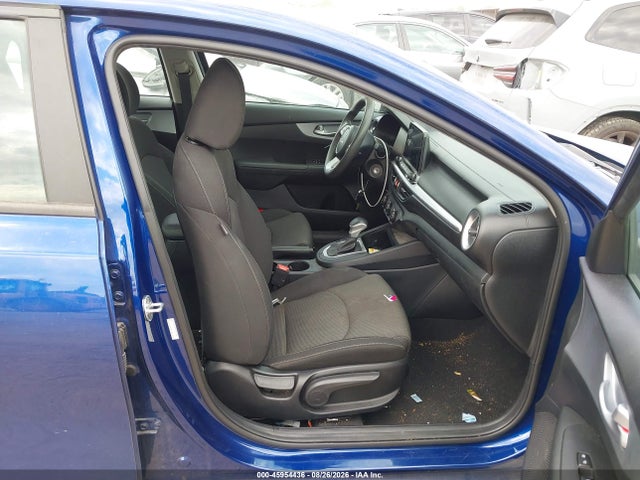 2023 KIA FORTE LXS 5