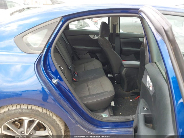 2023 KIA FORTE LXS 8